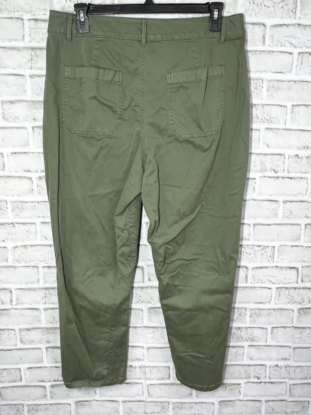 |•SONOMA•| Army Green Pants Plus Size 18 - Picture 3 of 7